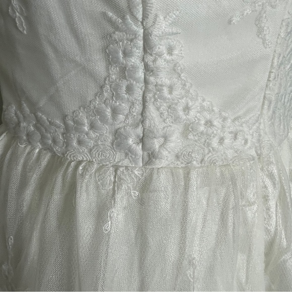 Southern Fried Chics white lace maxi dress medium - Picture 11 of 11